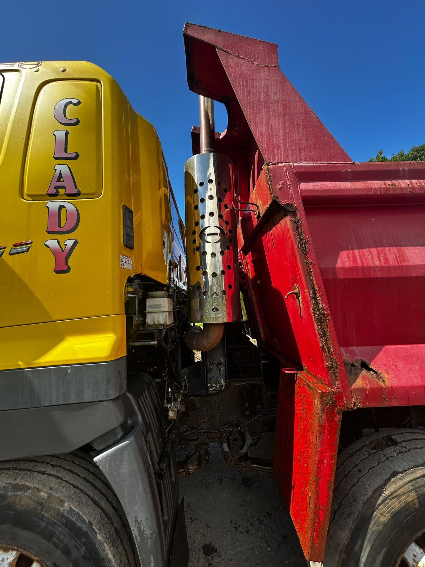 2008 HINO 700 8X4 TIPPER LORRIE WAGON SINGLE RAM TIPPING BODY TRUCK LORRY - Image 16