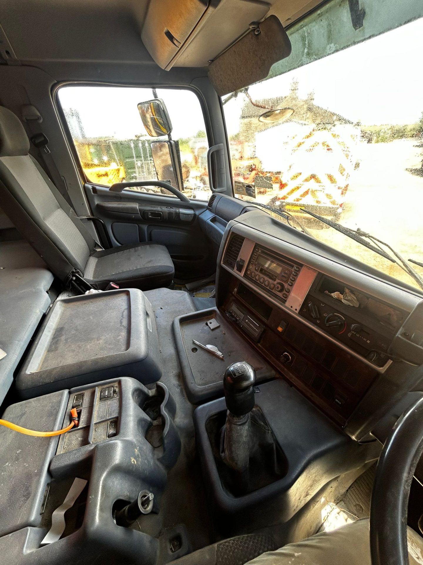 2008 HINO 700 8X4 TIPPER LORRIE WAGON SINGLE RAM TIPPING BODY TRUCK LORRY - Image 18