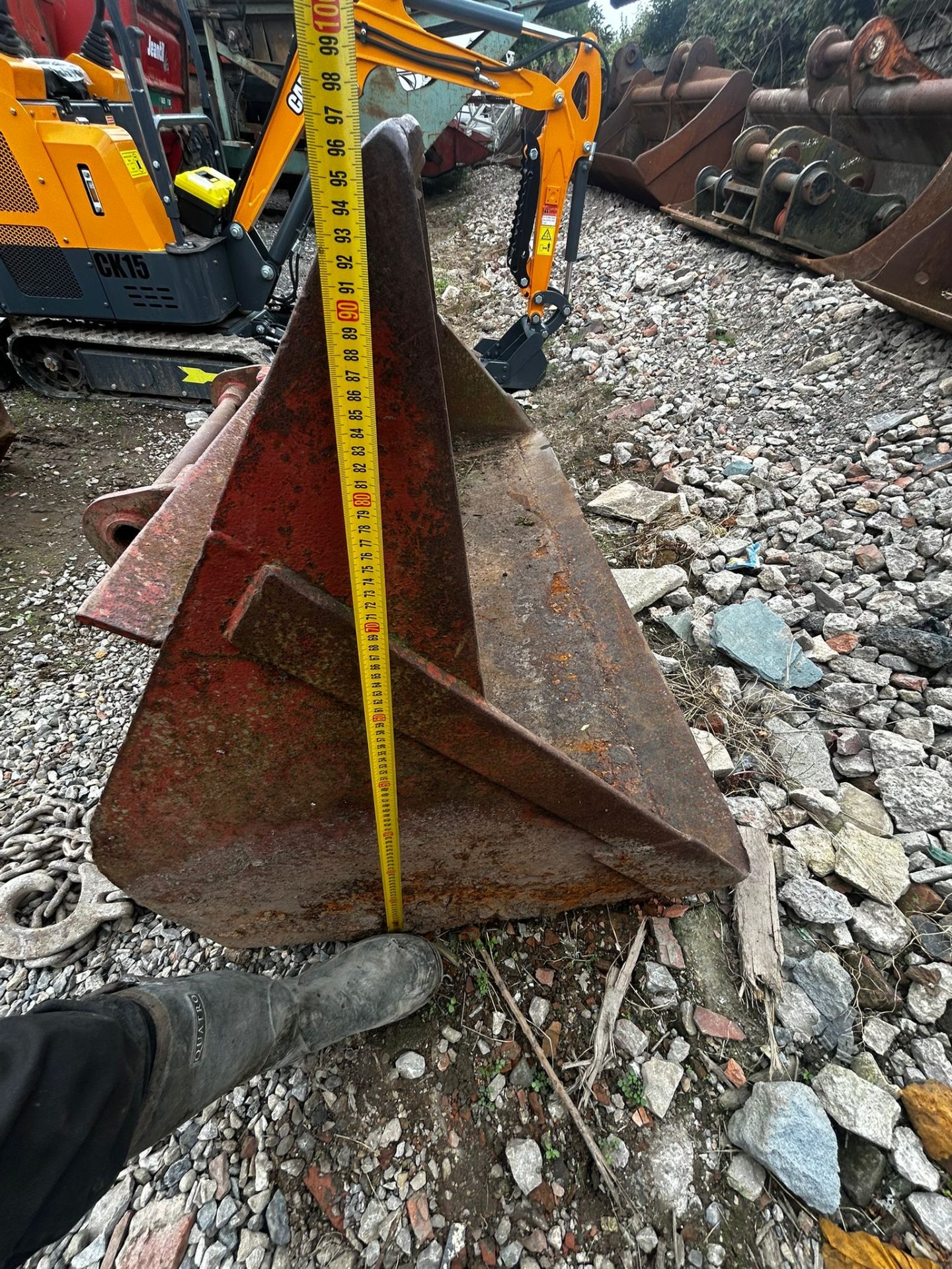 6 FOOT 6 INCH TELEHANDLER BUCKET LOADALL BUCKET MANITOU JCB MERLO MATBRO - Image 6