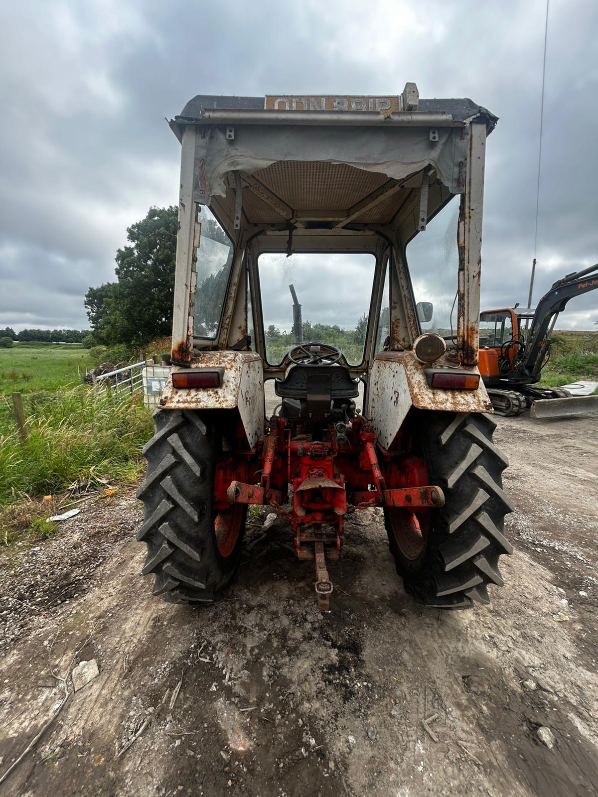 DAVID BROWN 990 CASE TRACTOR 2WD CLASSIC VINTAGE FARM TRACTOR - Image 11