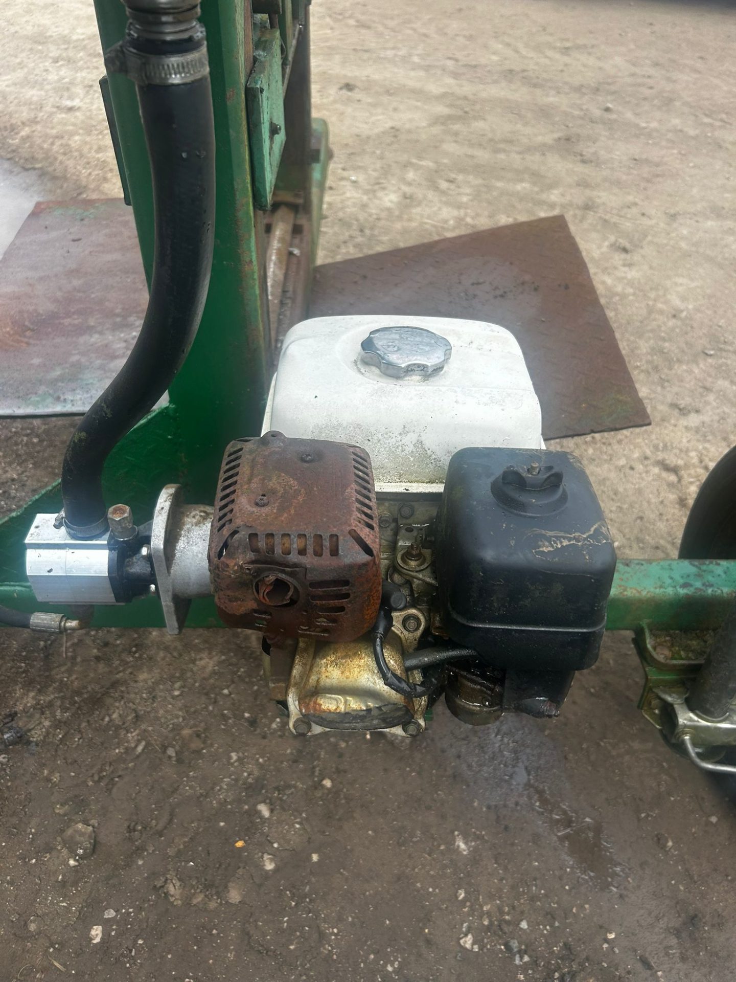 HYDRAULIC BLOCK CUTTER SANDSTONE STONE SPLITTER HONDA GX160 TOWABLE - Image 3