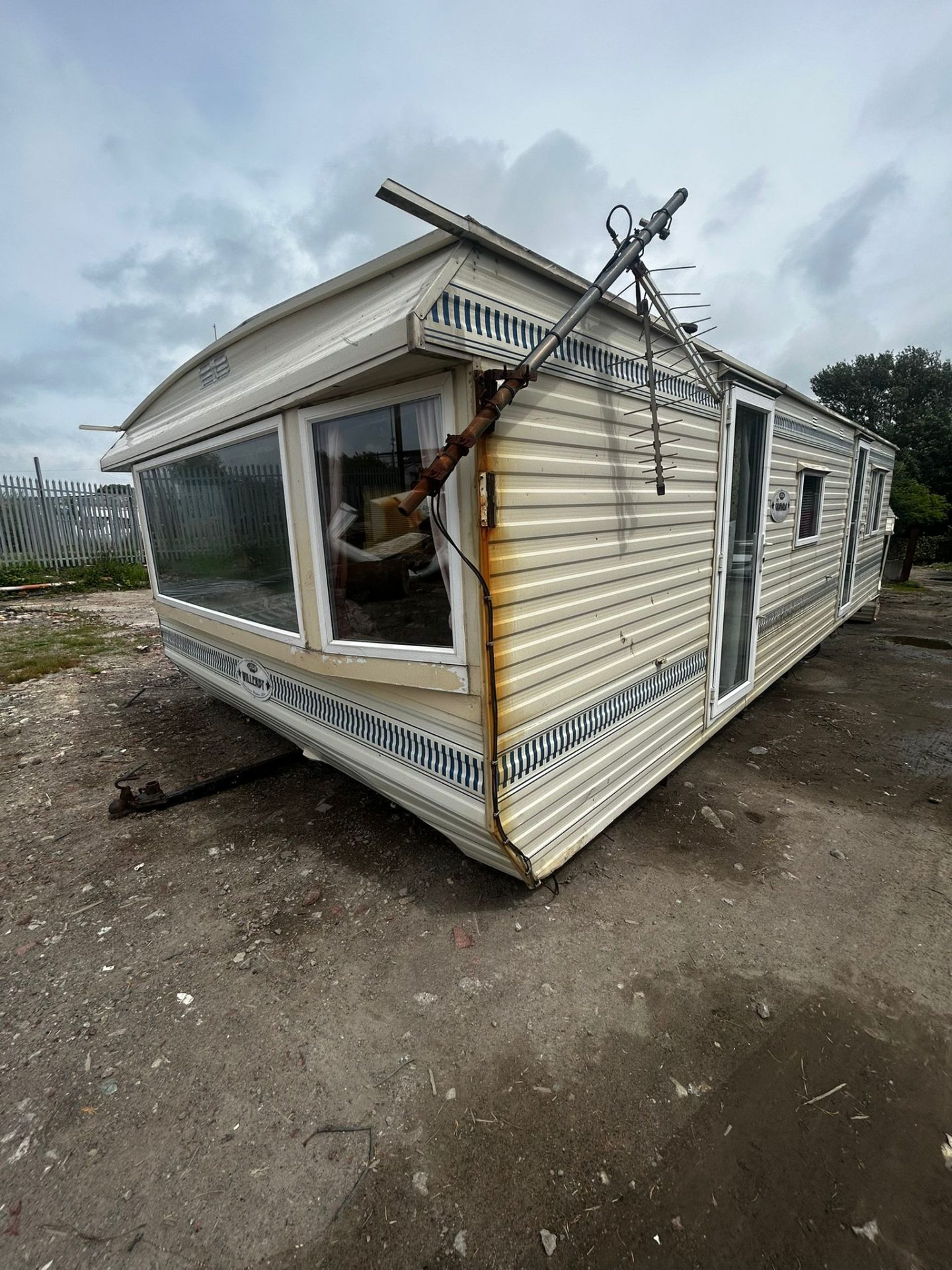 WILLERBY 28X12 STATIC CARAVAN HOLIDAY HOME 2 BED OFF SITE - Image 2