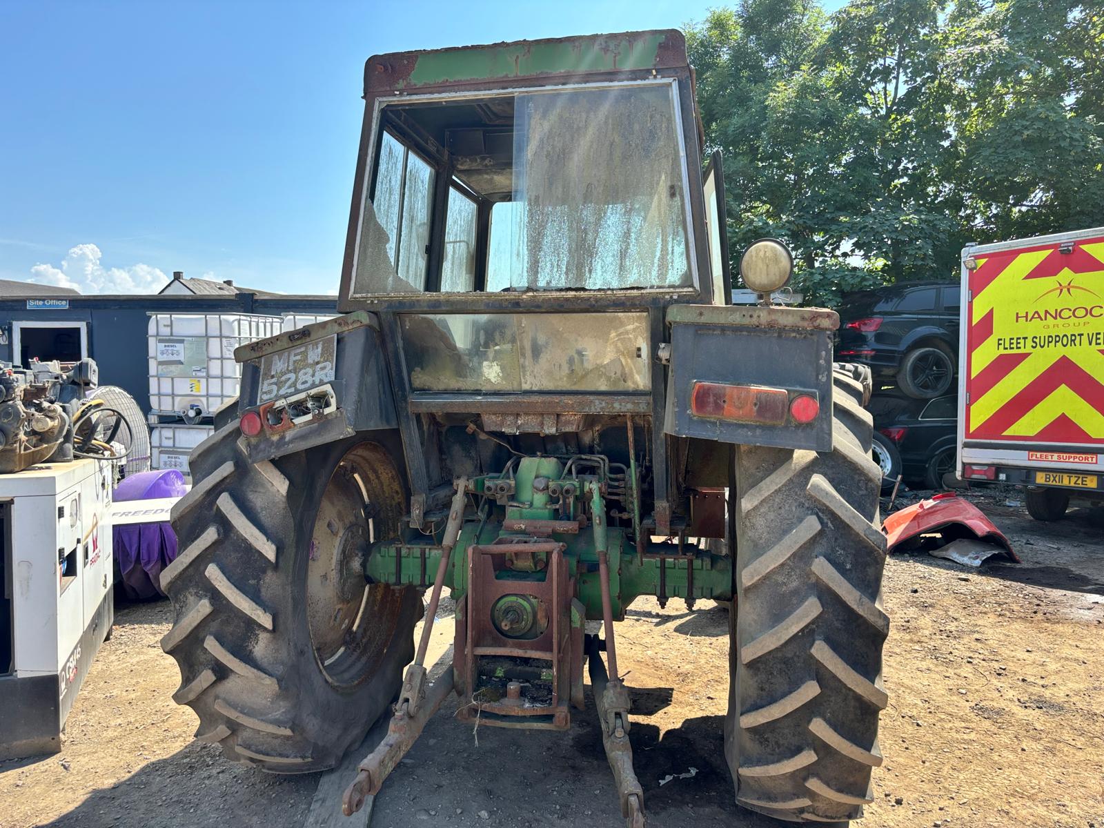 JOHN DEERE 3130 2WD TRACTOR SEIZED ENGINE SPARES REPAIRS - Image 3