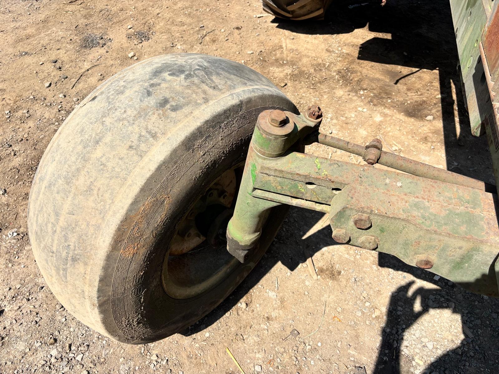 JOHN DEERE 3130 2WD TRACTOR SEIZED ENGINE SPARES REPAIRS - Image 8