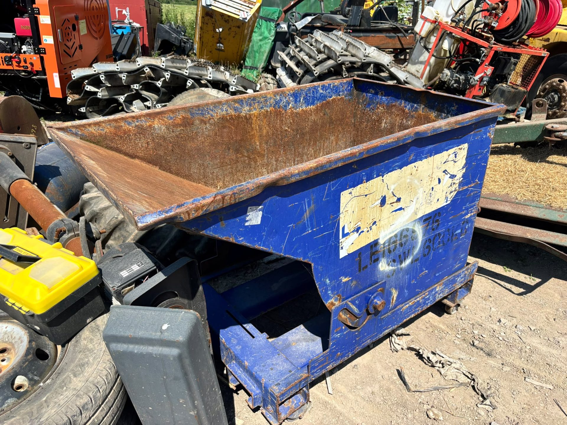 FORKLIFT SELF TIPPING SKIP RUBBLE WASTE BIN SITE YARD