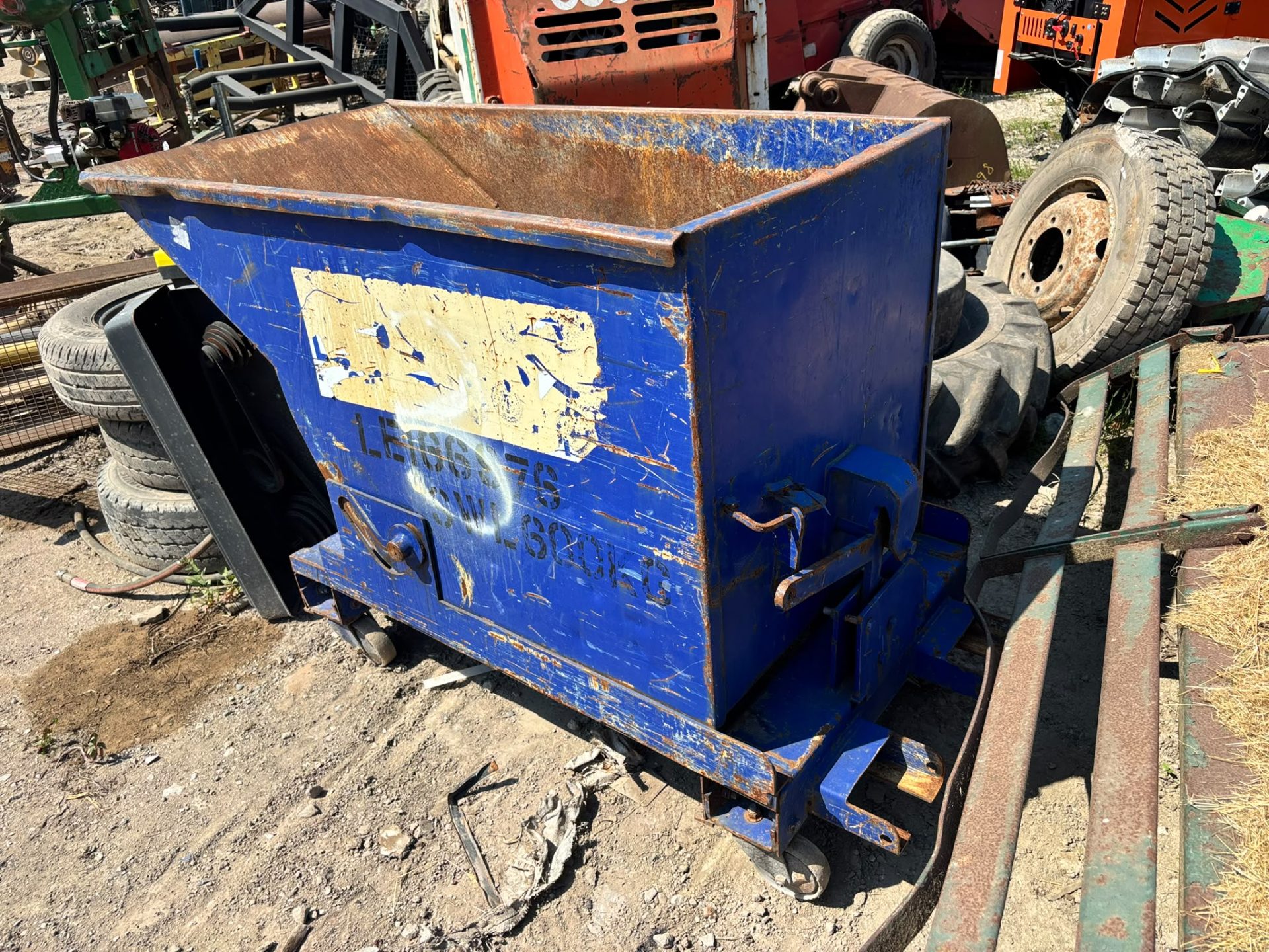 FORKLIFT SELF TIPPING SKIP RUBBLE WASTE BIN SITE YARD - Image 3