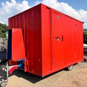 BOSS 3.65M TOWABLE WELFARE CABIN GENERATOR TOILET ANTI THEFT