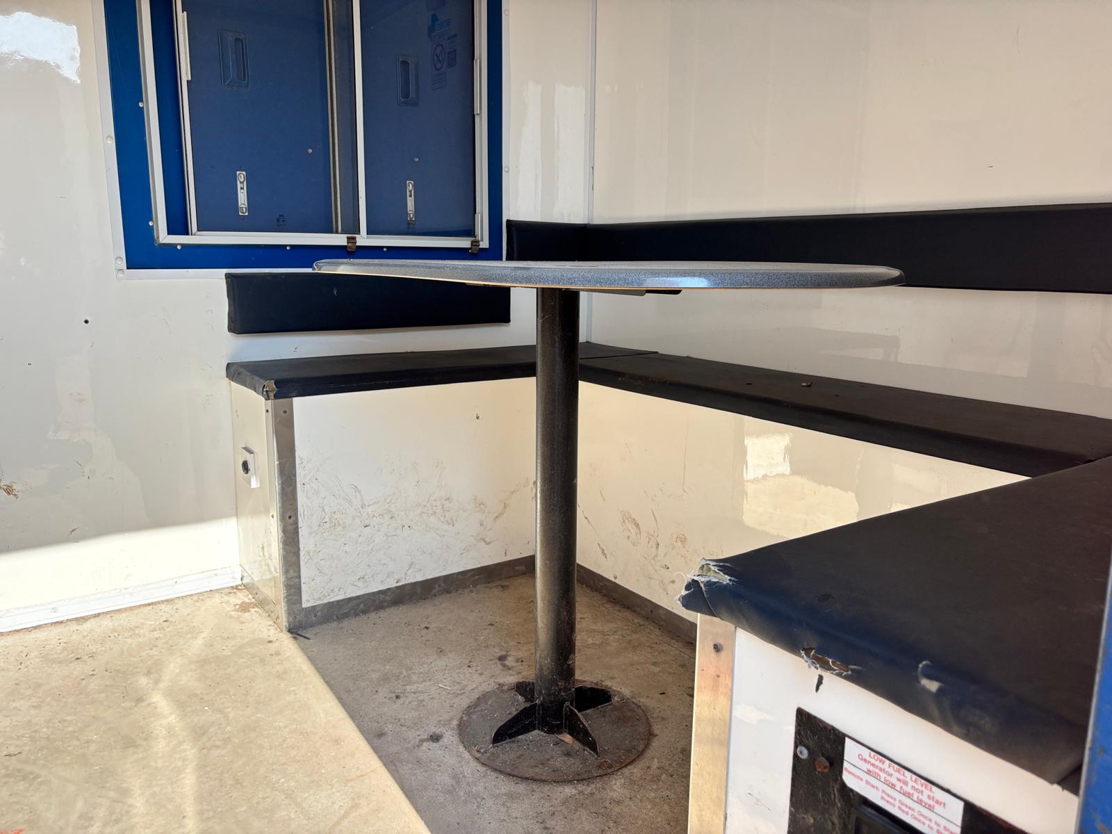 BOSS 3.65M TOWABLE WELFARE CABIN GENERATOR TOILET ANTI THEFT - Image 7