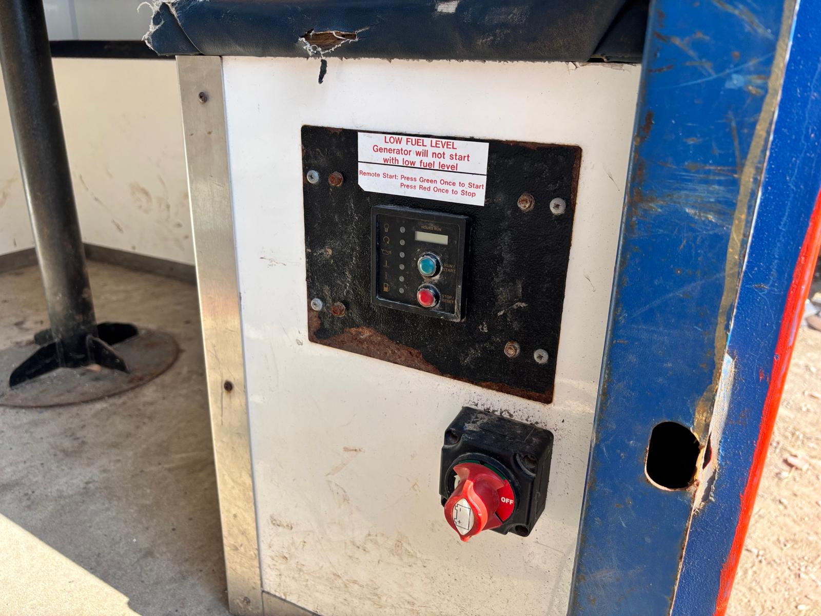 BOSS 3.65M TOWABLE WELFARE CABIN GENERATOR TOILET ANTI THEFT - Image 8