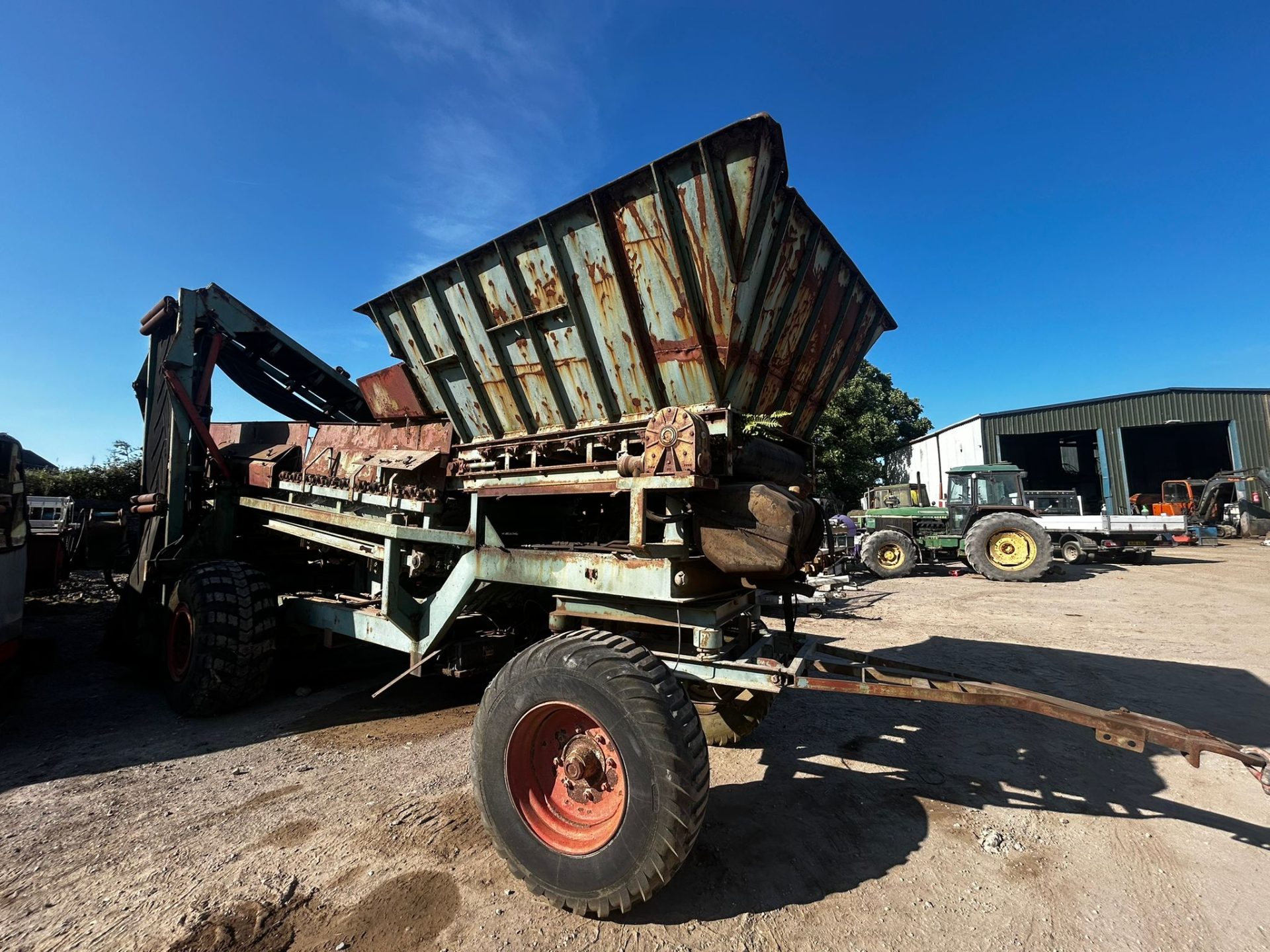 TAURUS MOBILE SCREENER 6 CYLINDER DEUTZ ENGINE CONVEYORS PROJECT - Image 16