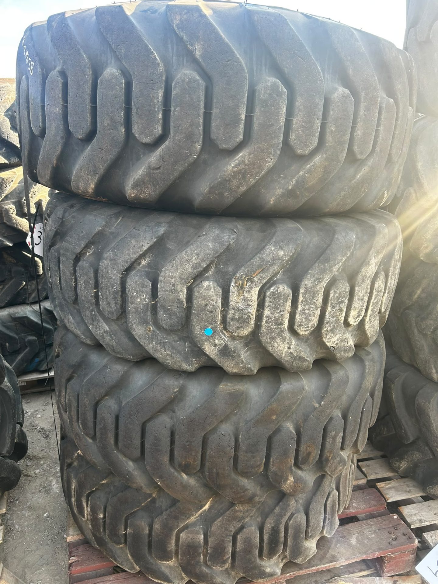 4X GOODYEAR 15.5-25 LOADALL TELEHANDLER TYRES 90% TREAD TRACTOR