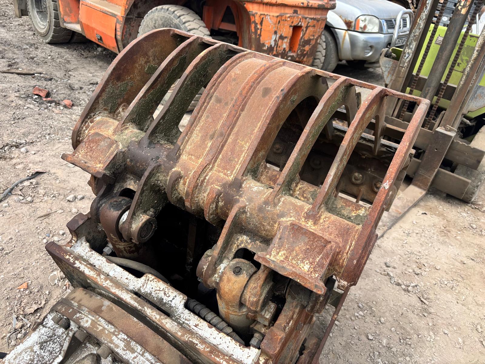 SELECTOR GRAB GRAPPLE 65MM PINS JCB DOOSAN HITACHI HYUNDAI 800MM - Image 3