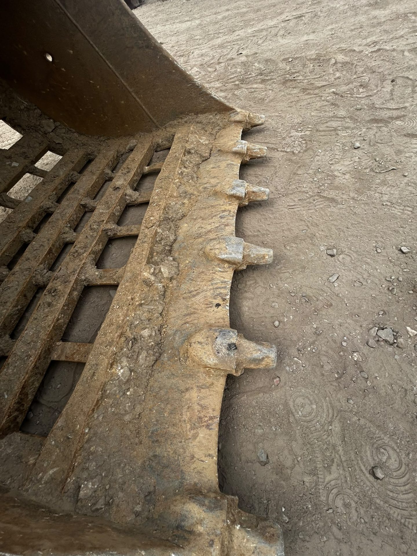 5 FOOT RIDDLE SKELETON BUCKET 80MM PINS 148CM DIGGER EXCAVATOR - Image 5