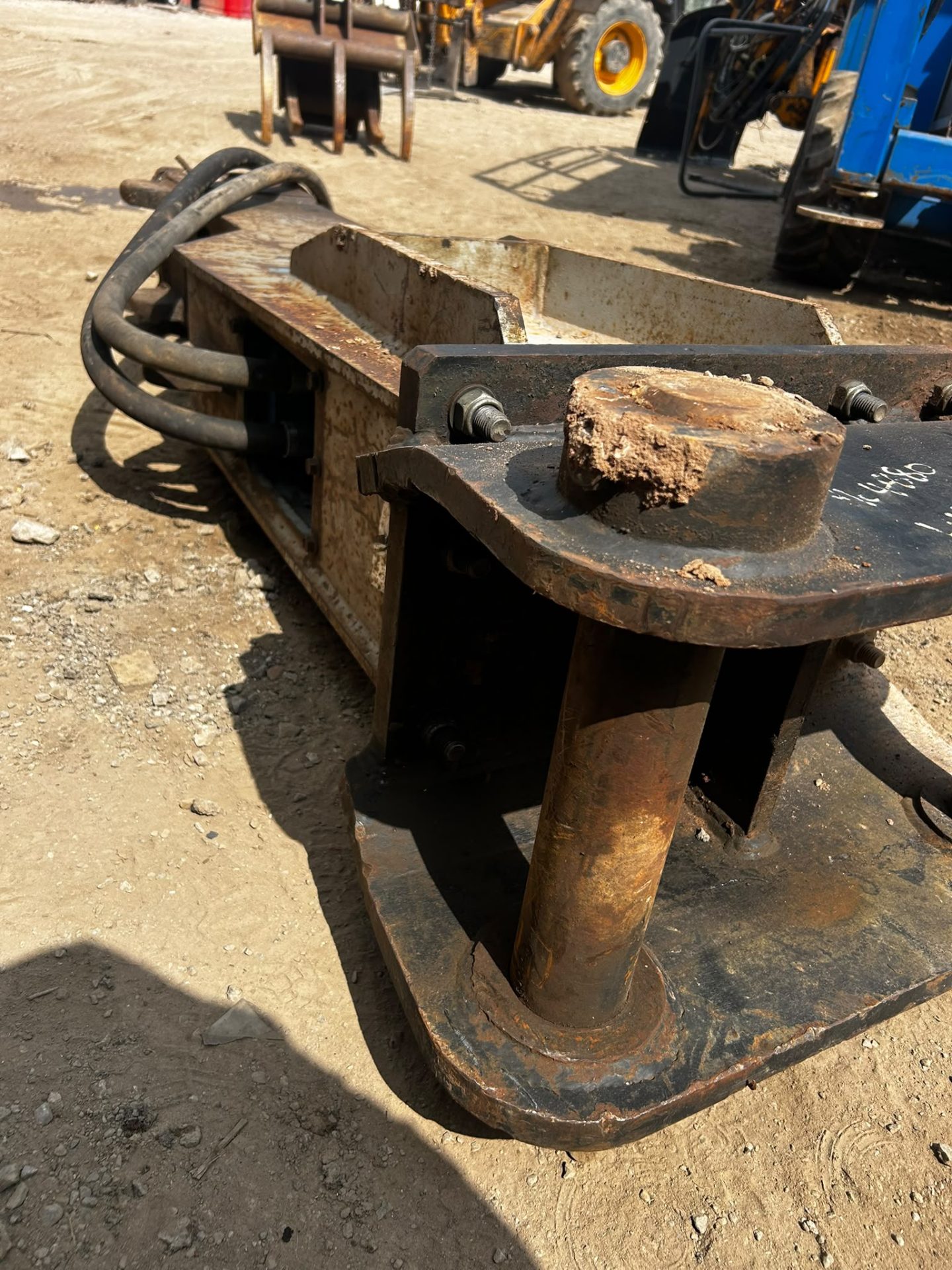 HYDRAULIC BREAKER PECKER 80MM PINS EXCAVATOR DIGGER FULLY WORKING - Image 2
