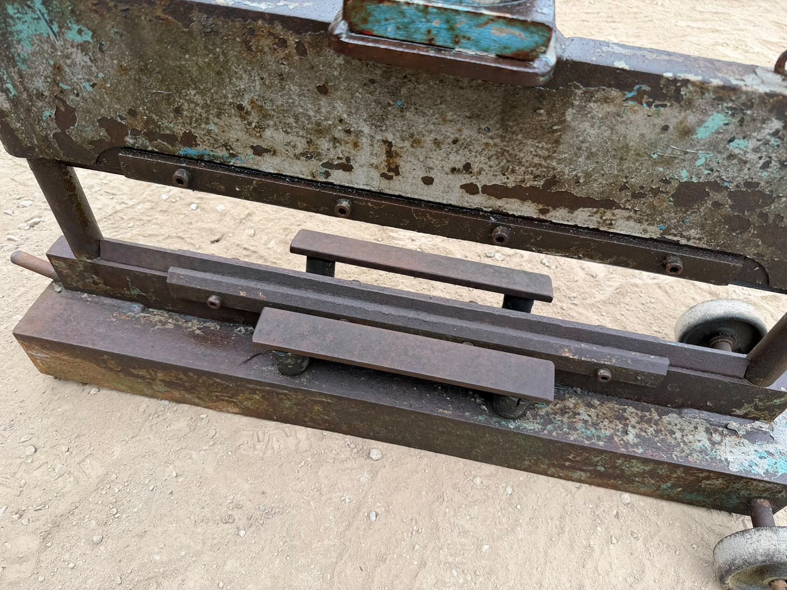 ERRUT SS258 HYDRAULIC STONE SPLITTER CHOPPER GUILLOTINE PAVING CUTTER - Image 4