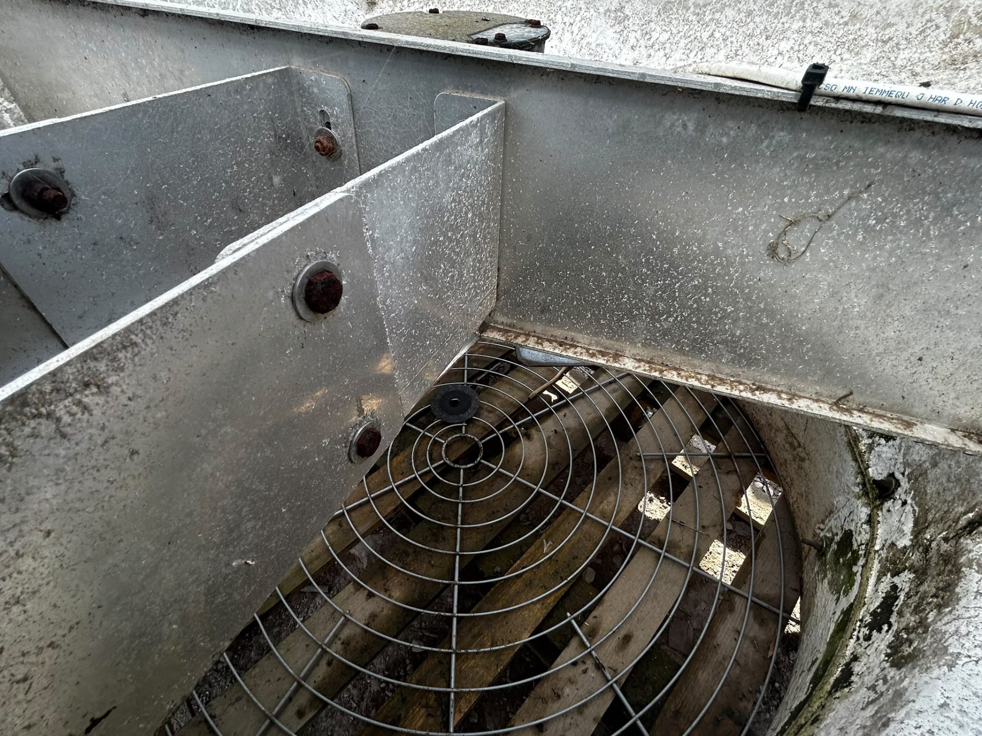 AGRICULTURAL COMMERCIAL INDUSTRIAL EXTRACTION FAN – TESTED & WORKING - Image 2