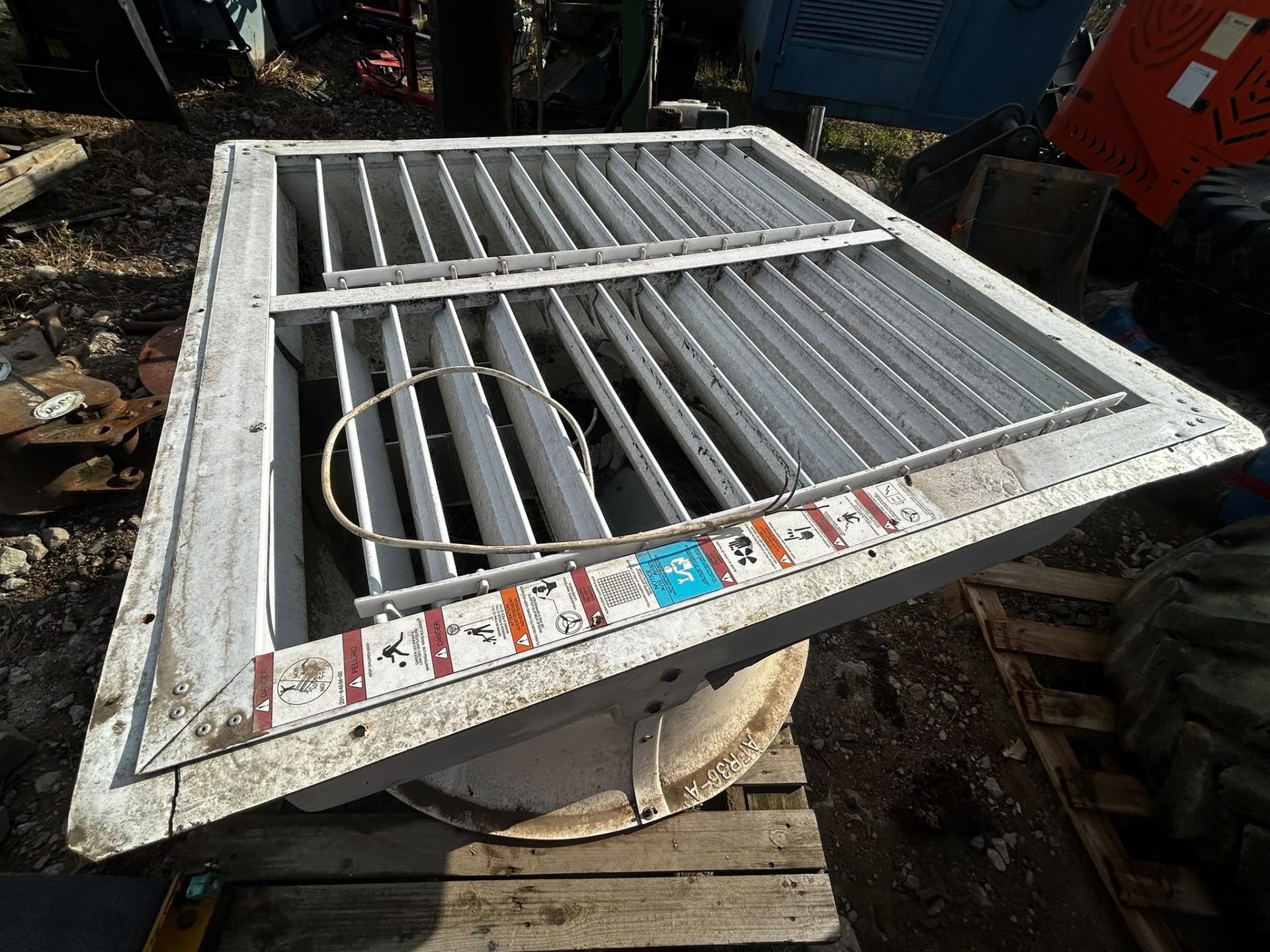 AGRICULTURAL COMMERCIAL INDUSTRIAL EXTRACTION FAN – TESTED & WORKING - Image 3