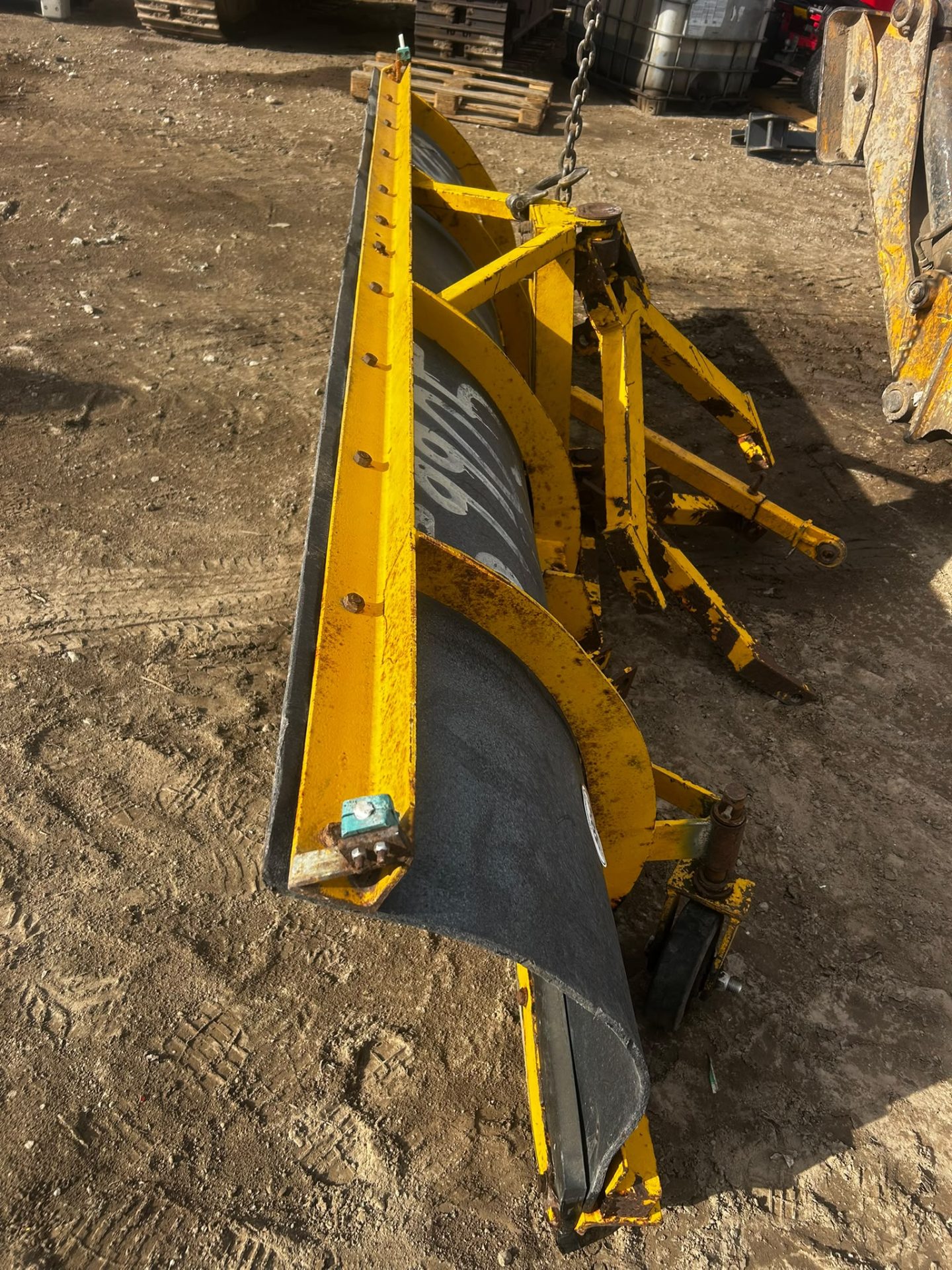 10FT TRACTOR SNOW PLOUGH – JOHN DEERE MASSEY FERGUSON NEW HOLLAND CASE - Image 2
