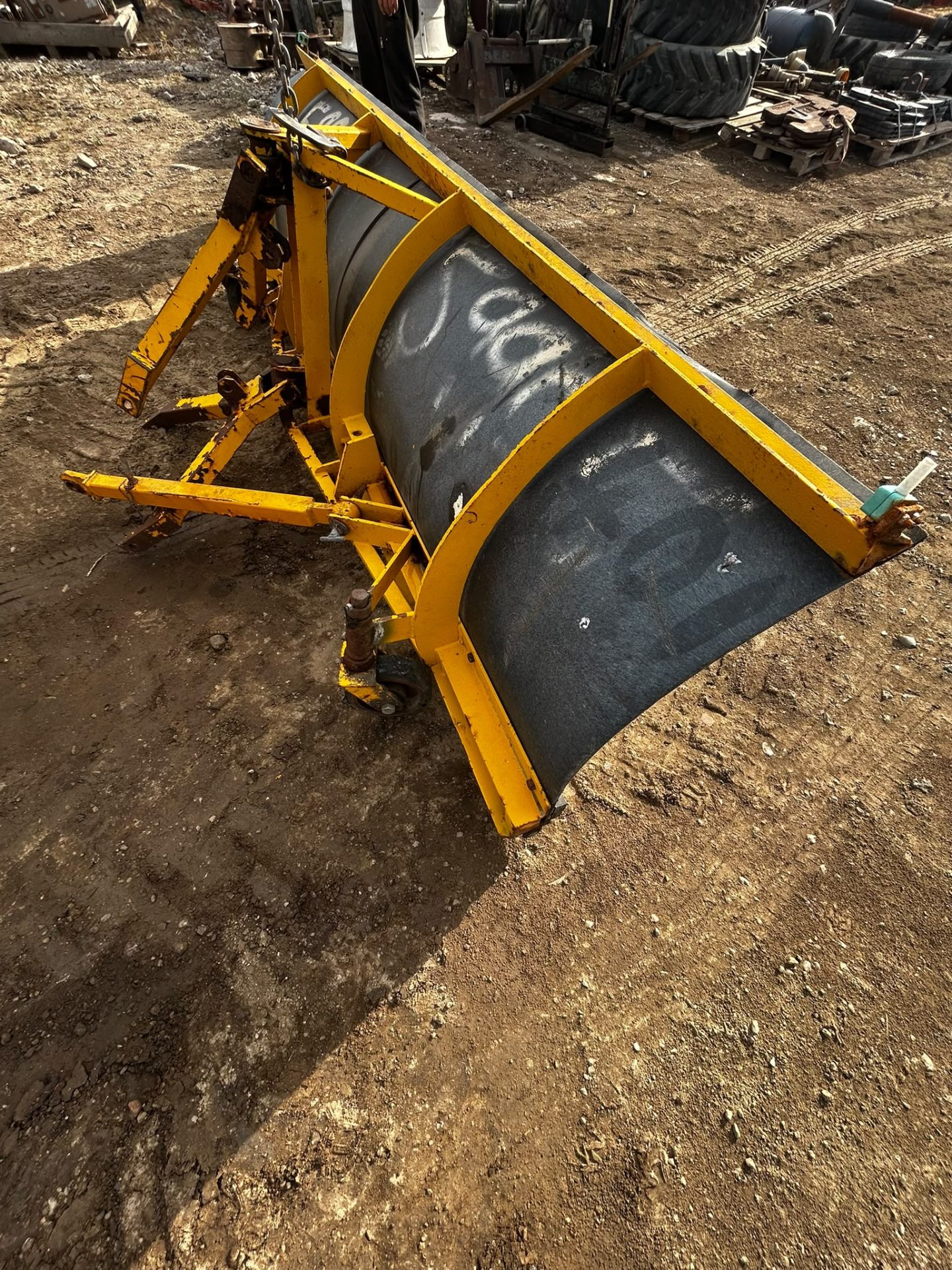10FT TRACTOR SNOW PLOUGH – JOHN DEERE MASSEY FERGUSON NEW HOLLAND CASE - Image 4