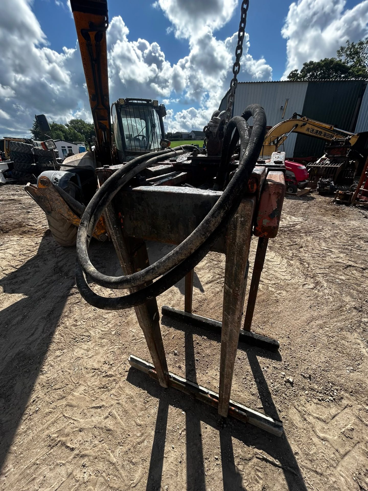 HYDRAULIC BRICK BLOCK GRAB – HIAB PALFINGER FASSI ATLAS CRANE - Image 7