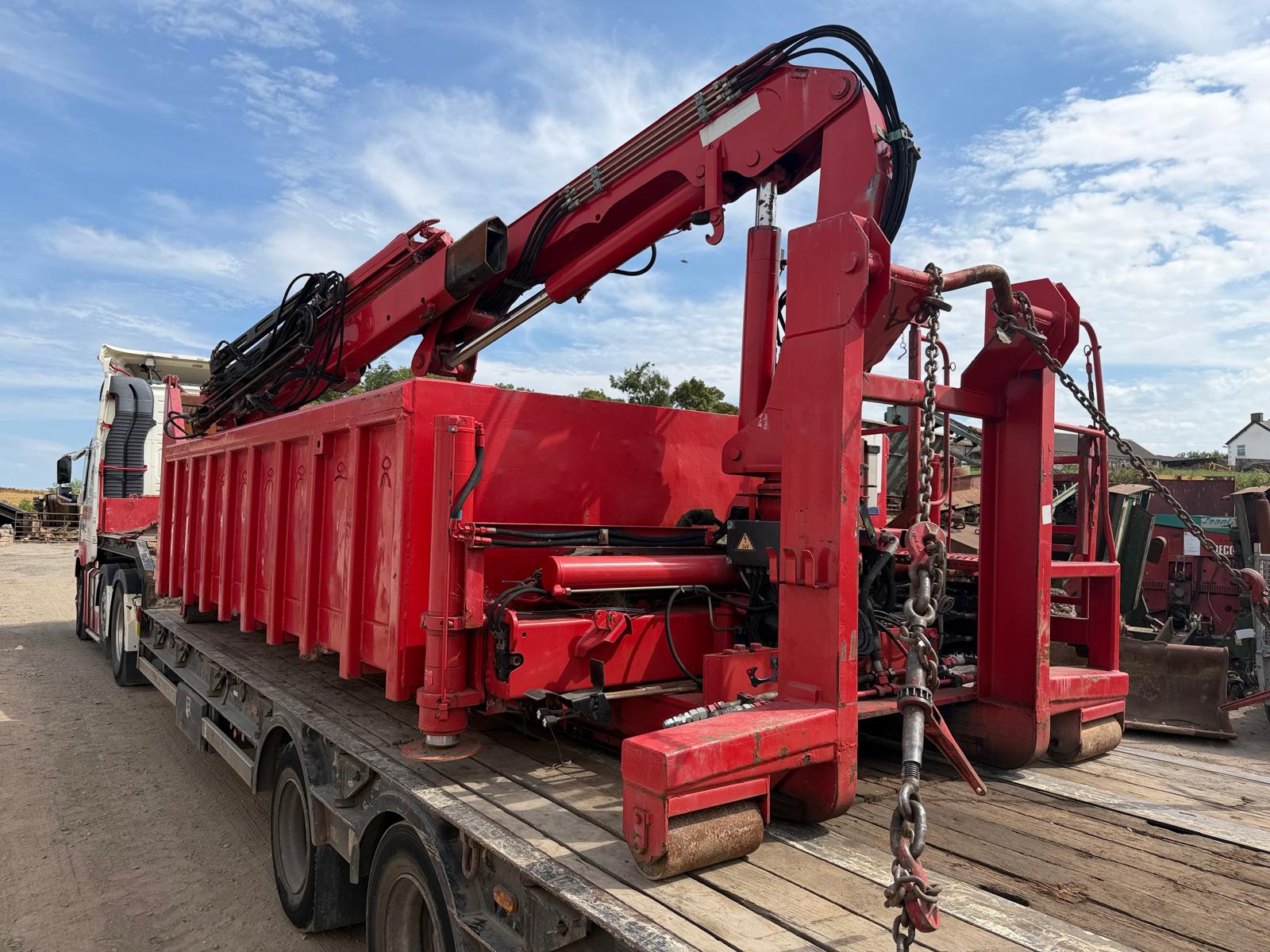 ROLL ON ROLL OFF SKIP HOOK LOADER GRAB WAGON TRUCK TEREX REMOTE CONTROL CRANE - Image 2