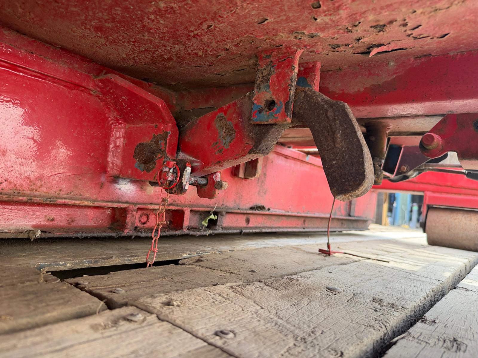 ROLL ON ROLL OFF SKIP HOOK LOADER GRAB WAGON TRUCK TEREX REMOTE CONTROL CRANE - Image 4