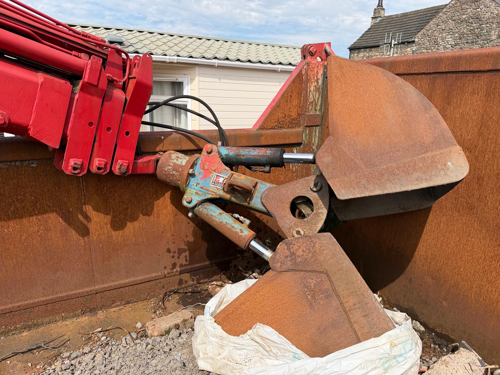 ROLL ON ROLL OFF SKIP HOOK LOADER GRAB WAGON TRUCK TEREX REMOTE CONTROL CRANE - Image 19