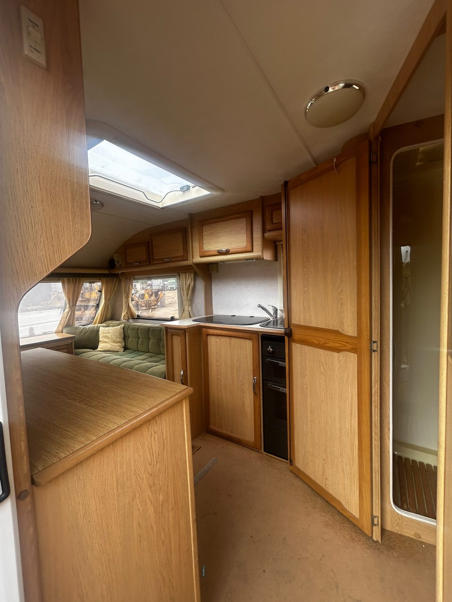 2003 ELDDIS AVANTE 482 2 BERTH TOURING CARAVAN REAR WASHROOM MOVER - Image 7