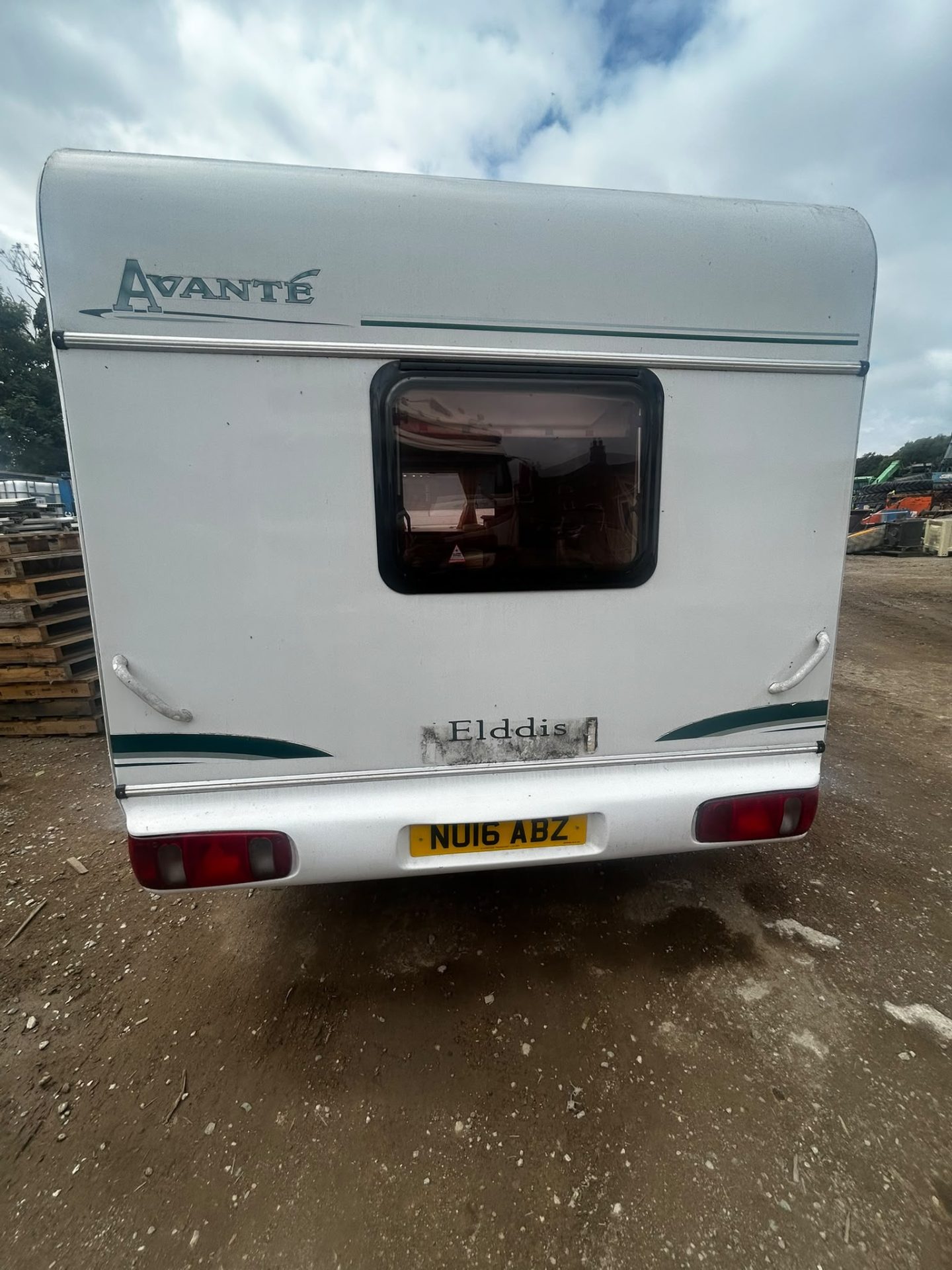 2003 ELDDIS AVANTE 482 2 BERTH TOURING CARAVAN REAR WASHROOM MOVER - Image 11