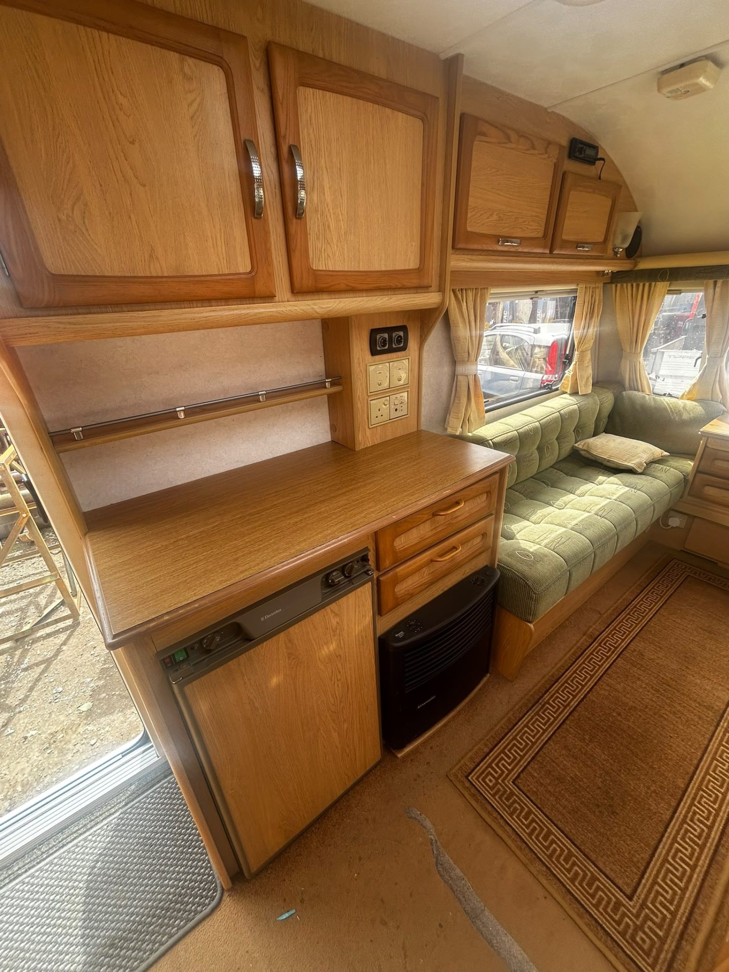 2003 ELDDIS AVANTE 482 2 BERTH TOURING CARAVAN REAR WASHROOM MOVER - Image 19