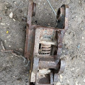 MINI DIGGER EXCAVATOR SPRING-LOADED QUICK HITCH – 30MM PINS
