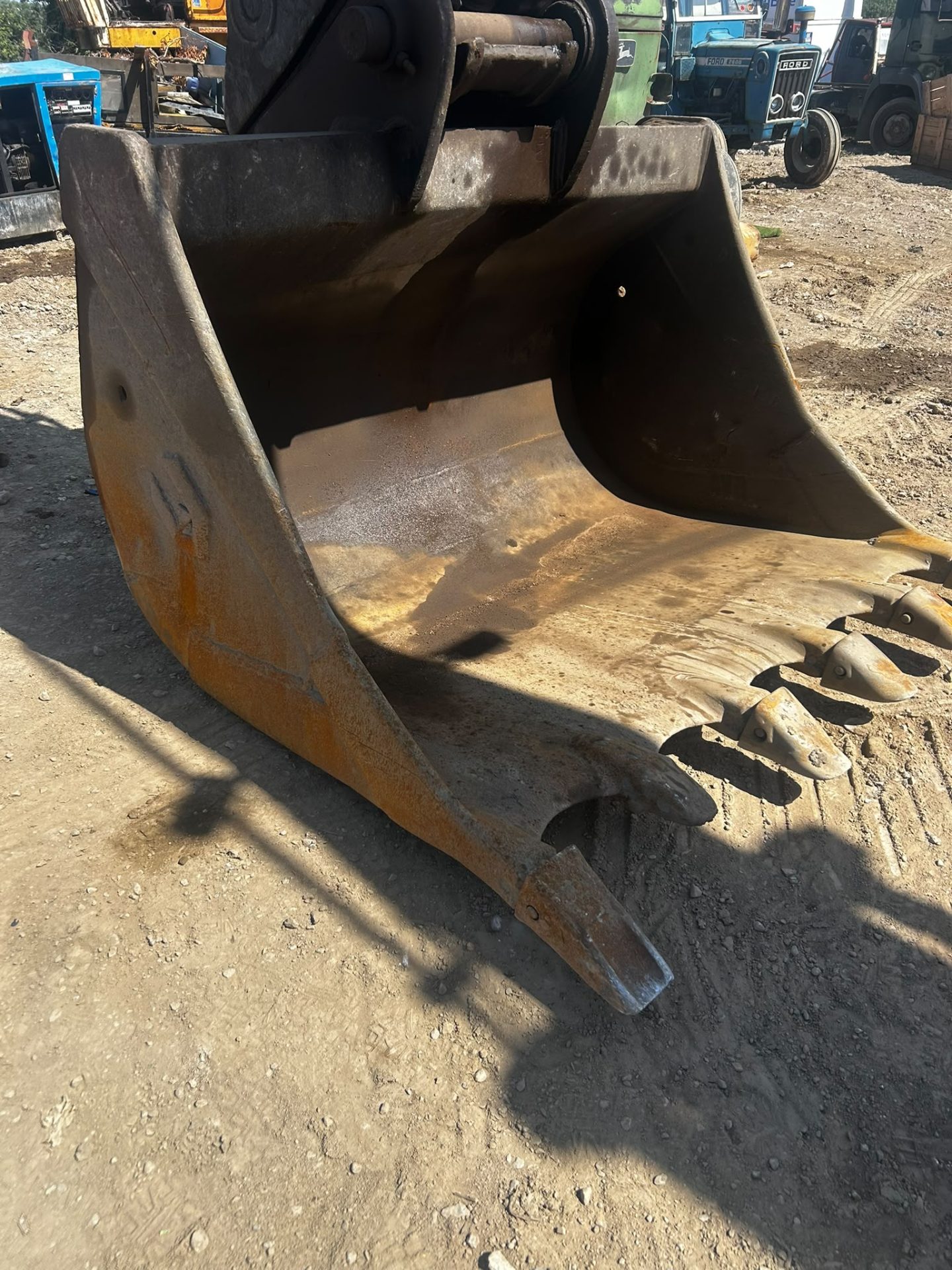 NEW HOLLAND E265C 26 TON TRACKED EXCAVATOR DOOSAN BOSS JCB HITACHI - Image 11