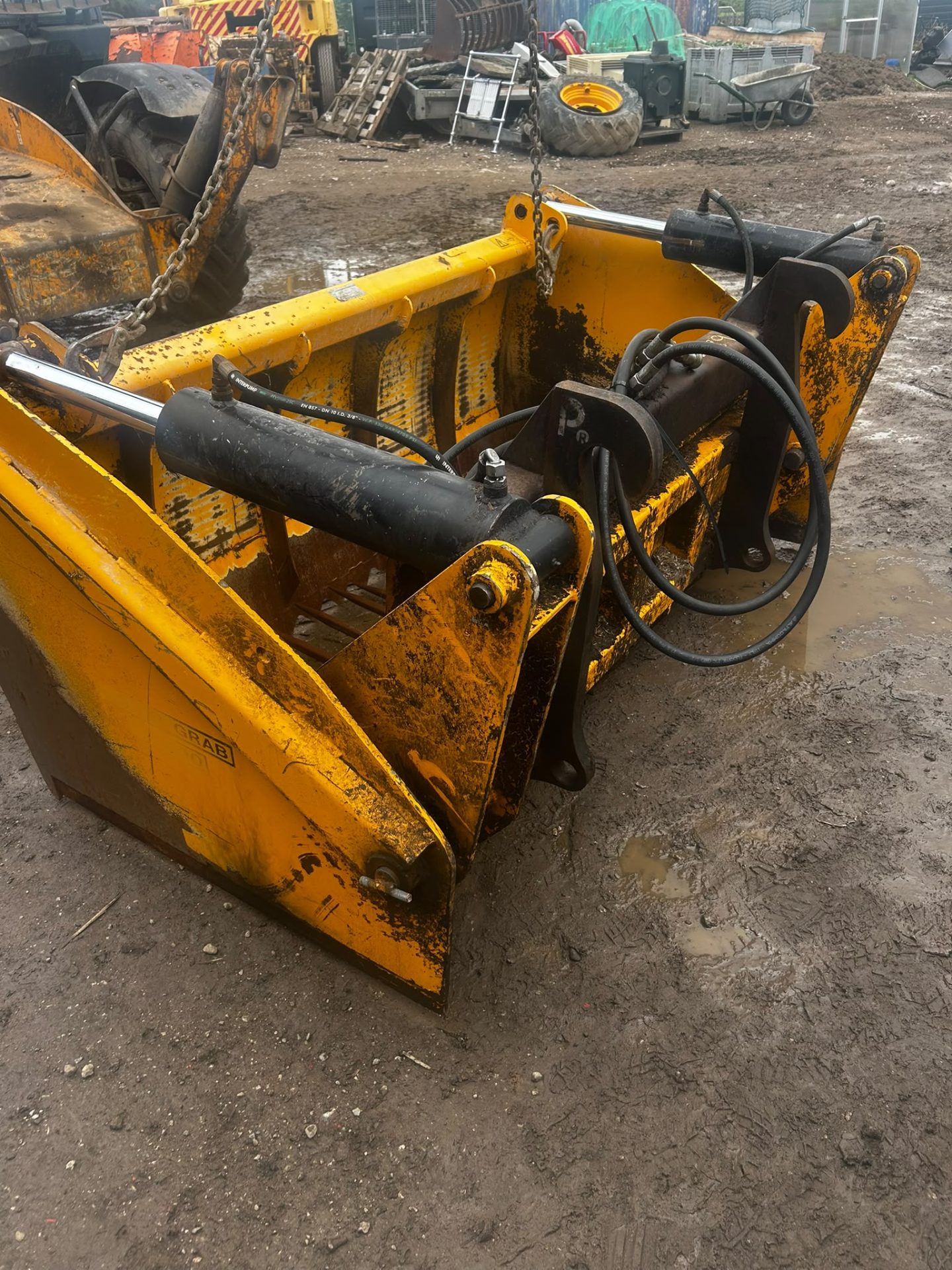 HYDRAULIC EXCAVATOR SHEAR GRAB BUCKET – 6FT 6IN WIDE – JCB BOSS HITACHI VOLVO - Image 3