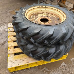 PAIR OF DAVID BROWN TRACTOR REAR WHEELS & TYRES 8-STUD VINTAGE FARM
