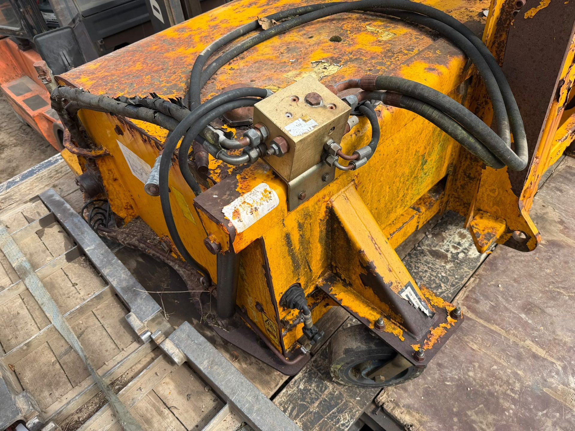 JCB SC240 ROAD SWEEPER BRUSH ATTACHMENT LOADALL TELEHANDLER FORKLIFT - Image 10