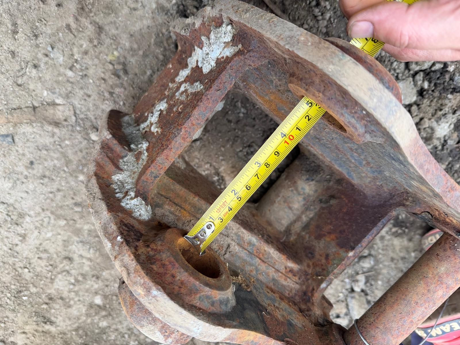 35MM PIN MANUAL QUICK HITCH MINI DIGGER EXCAVATOR BUCKET COUPLER - Image 5