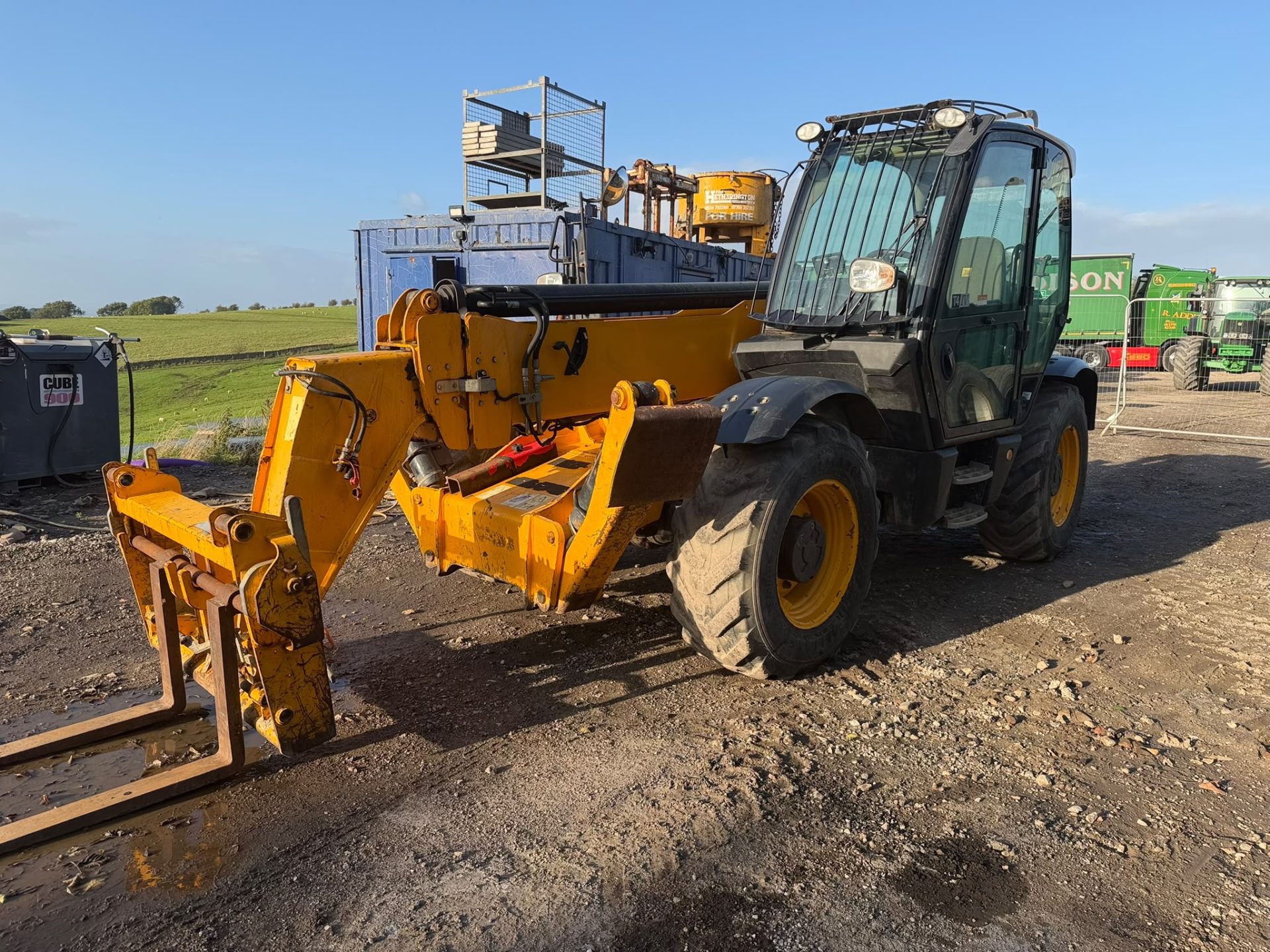2017 JCB 540-140 HI VIZ TELEHANDLER SWAY 3425 HRS TELE HANDLER LOADALLC/W FORKS