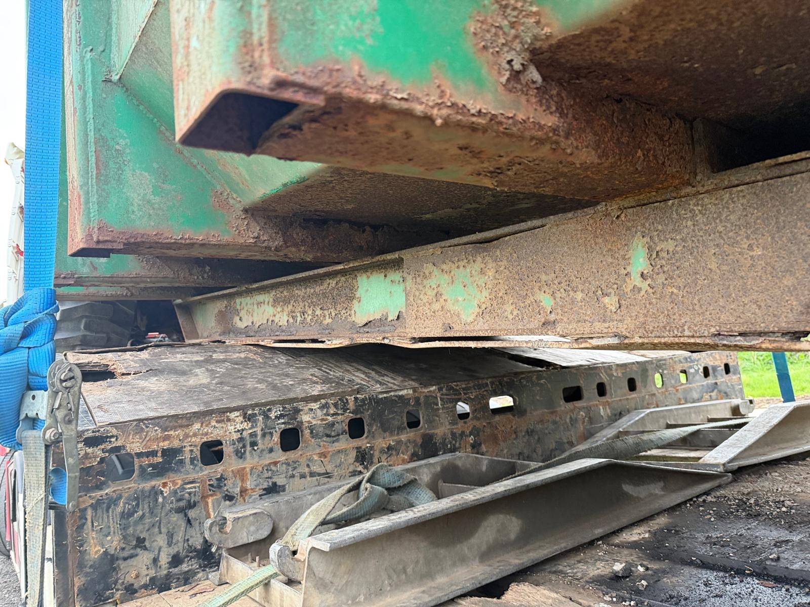 33 YARD ROLL ON ROLL OFF ENCLOSED SKIP BIN RO RO HOOK LOADER WASTE BIN WASTE - Image 9