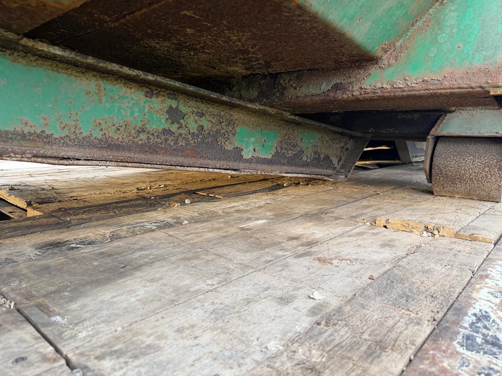 33 YARD ROLL ON ROLL OFF ENCLOSED SKIP BIN RO RO HOOK LOADER WASTE BIN WASTE - Image 8