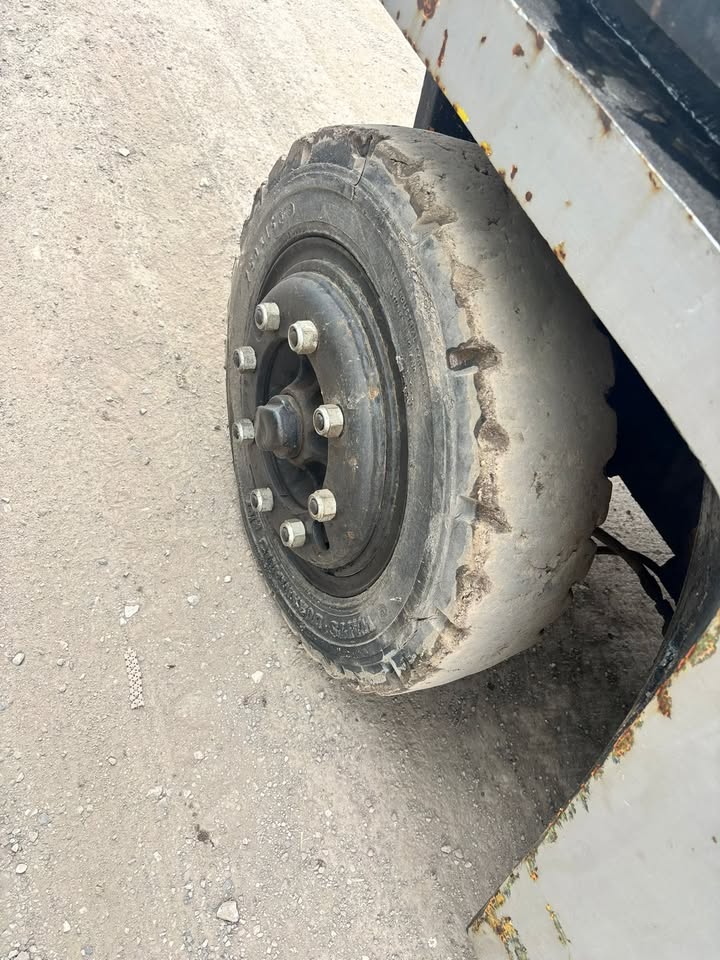 BOSS 8 TON DIESEL FORKLIFT TRUCK SIDE SHIFT FORK POSITIONER FORD ENGINE - Image 7
