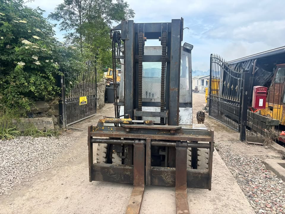BOSS 8 TON DIESEL FORKLIFT TRUCK SIDE SHIFT FORK POSITIONER FORD ENGINE - Image 9