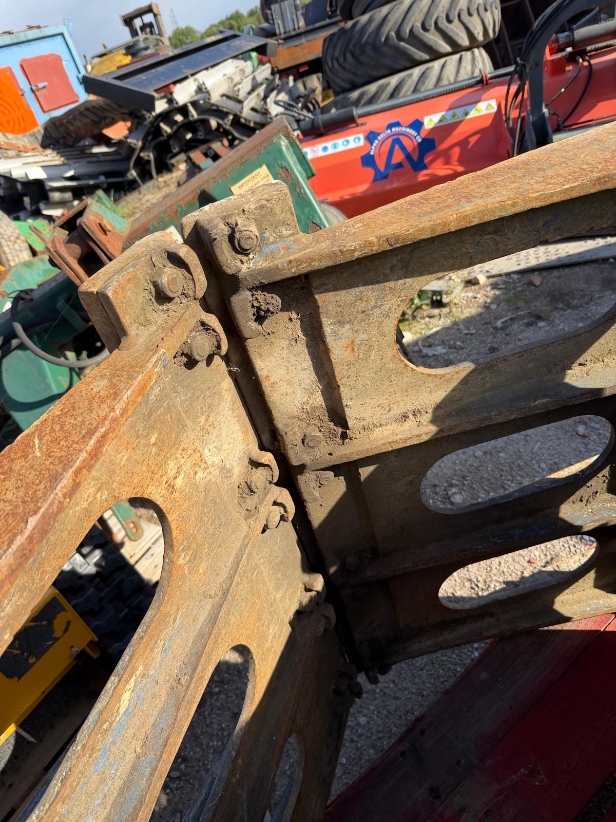 SELECTOR GRAB GRAPPLE 65MM PINS JCB DOOSAN HITACHI HYUNDAI 800MM - Image 12