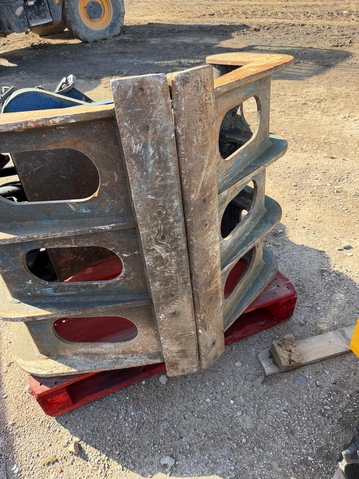 SELECTOR GRAB GRAPPLE 65MM PINS JCB DOOSAN HITACHI HYUNDAI 800MM - Image 11