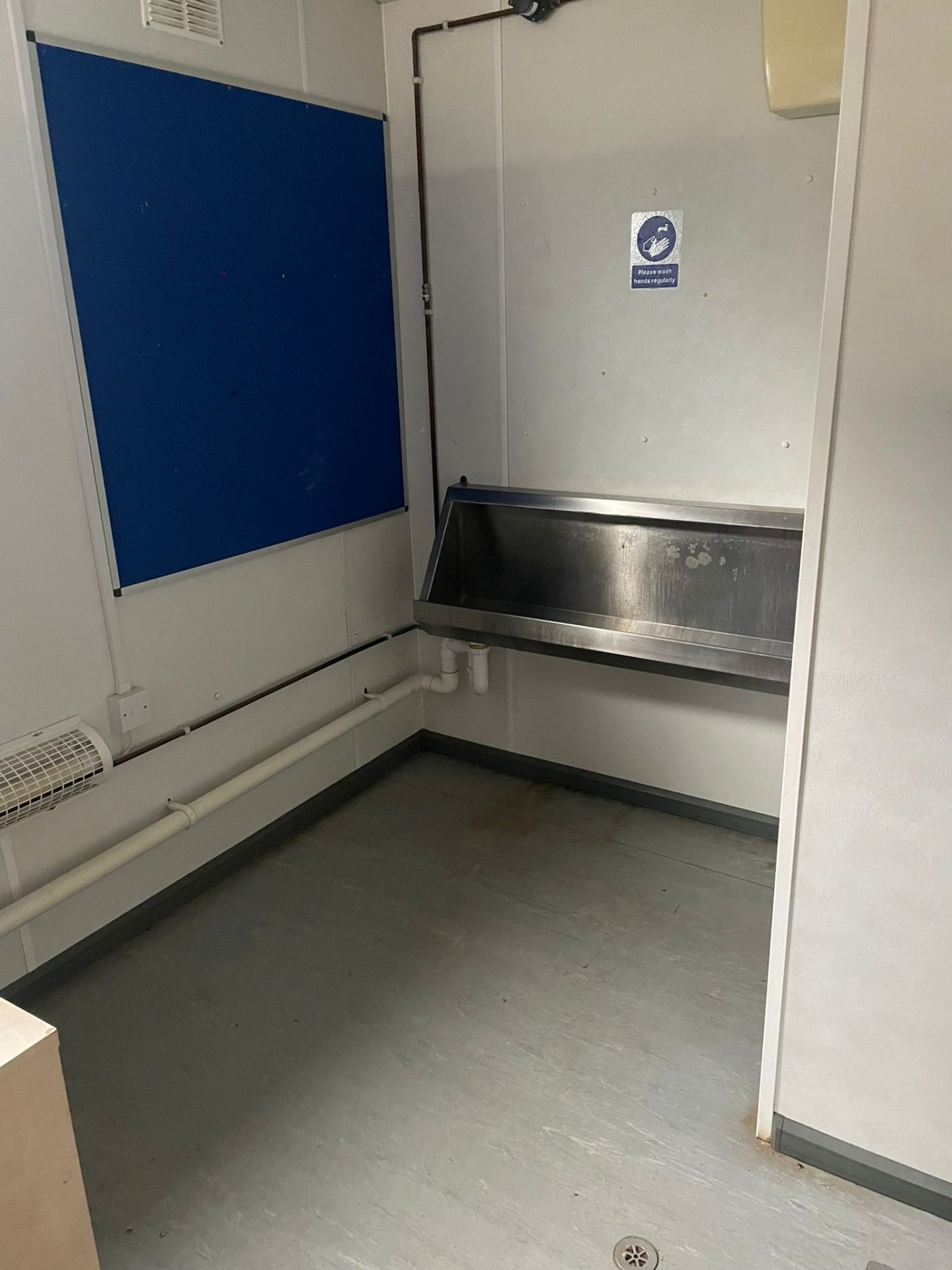 32FT X 10FT PORTABLE TOILET / WELFARE BLOCK – SITE TOILETS – SHOWER – URINAL - Image 8