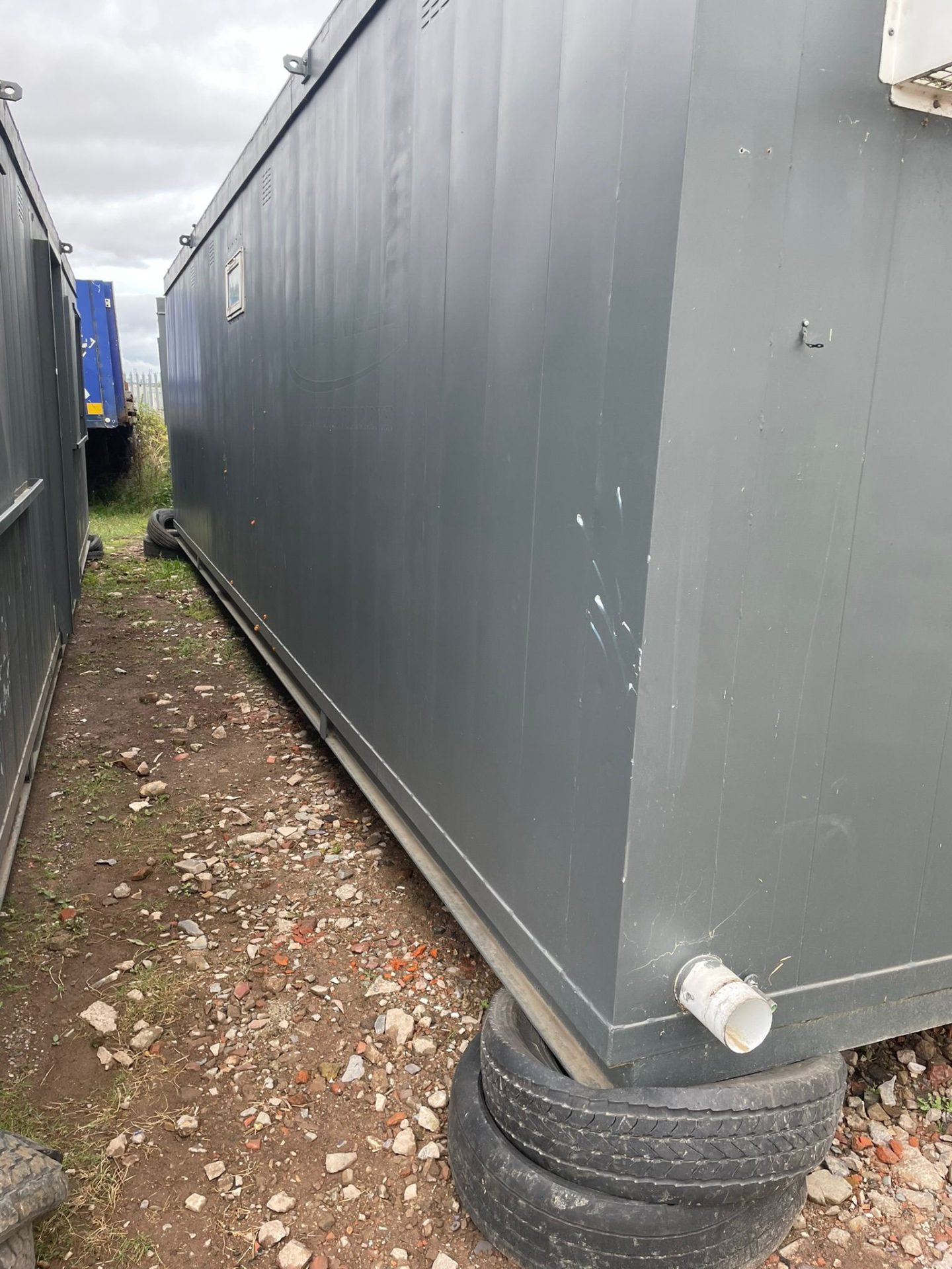32FT X 10FT SITE OFFICE / WELFARE UNIT – PORTABLE CABIN – CHOICE OF 3 - Image 6