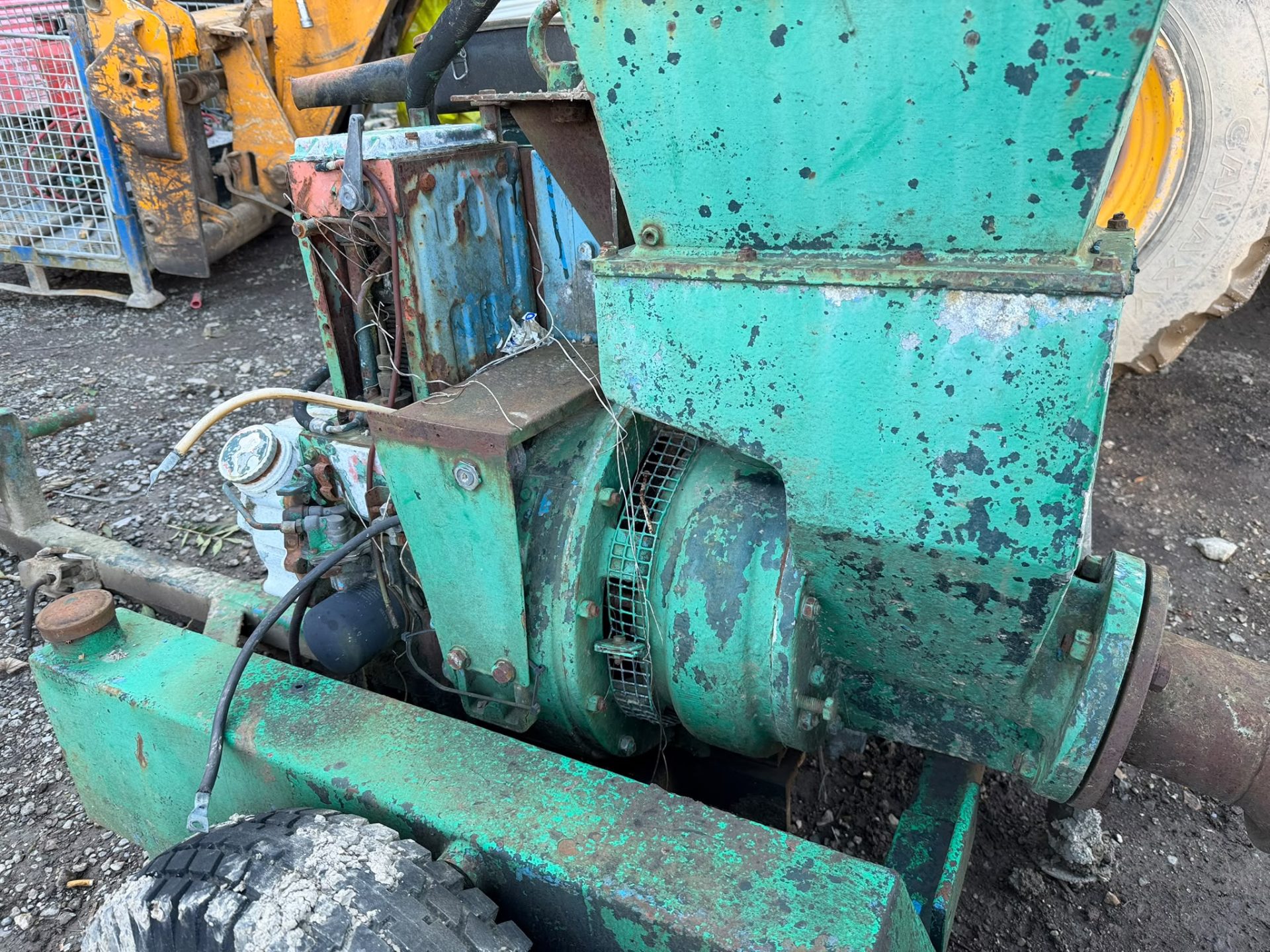 2 X DIESEL WATER PUMPS LISTER ENGINE SPARES REPAIR JOB LOT INDUSTRIAL - Image 13
