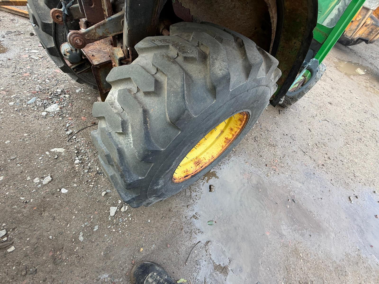 2011 JOHN DEERE 2320 COMPACT TRACTOR YANMAR ENGINE SPARES REPAIR 700 HOURS - Image 10