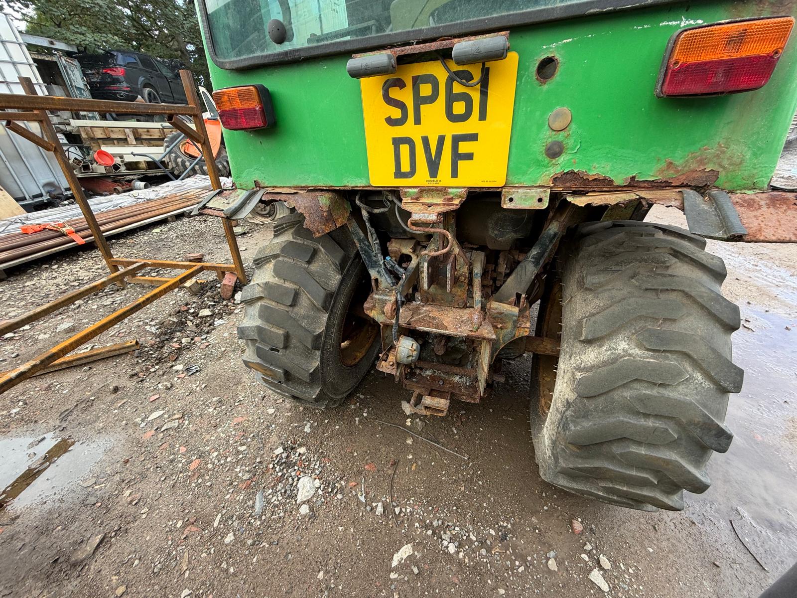 2011 JOHN DEERE 2320 COMPACT TRACTOR YANMAR ENGINE SPARES REPAIR 700 HOURS - Image 15