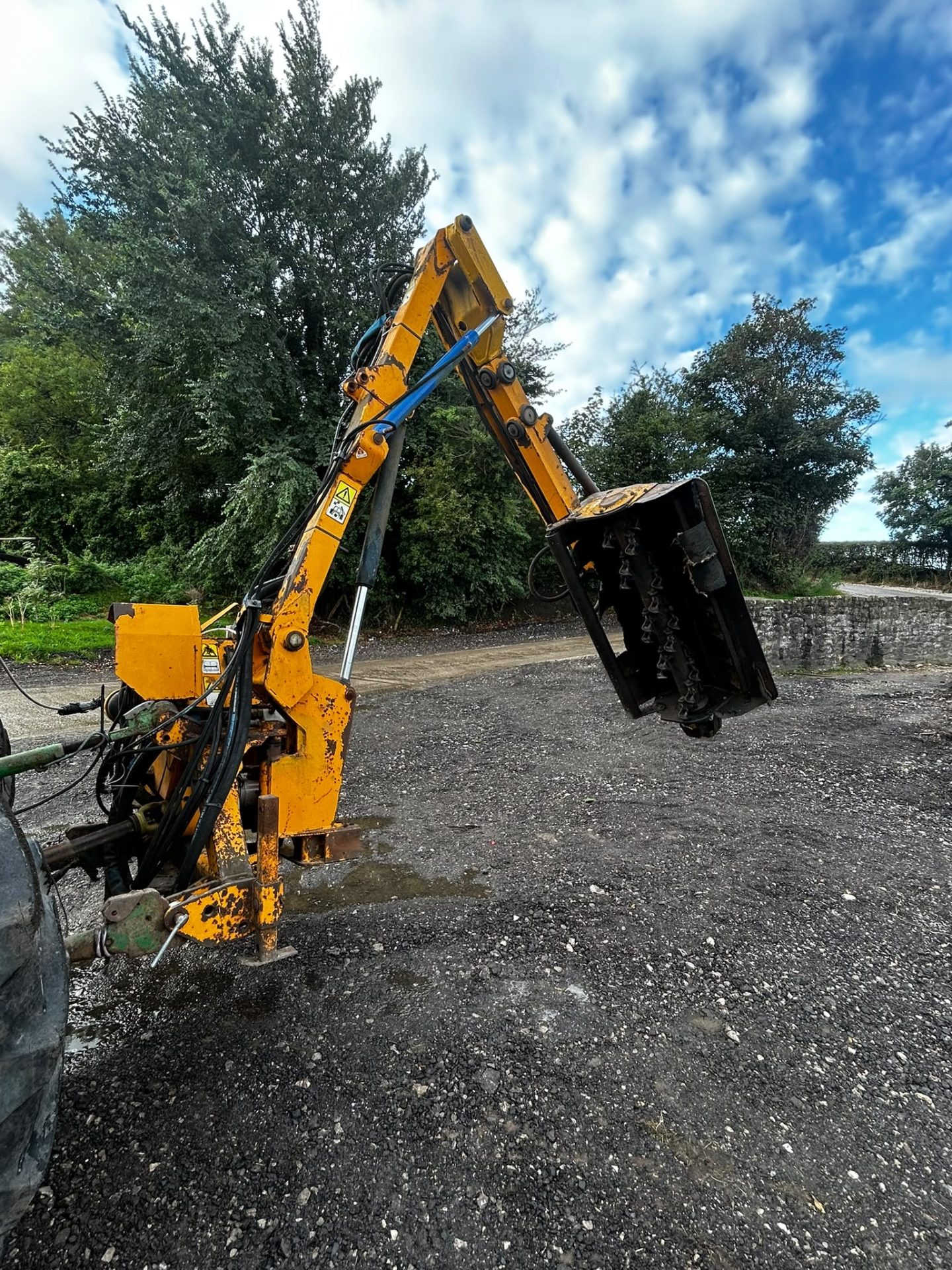 BOMFORD B58T HEDGE CUTTER FLAIL MOWER FOR TRACTOR ELECTRIC CONTROLS 3 PT LINKAGE - Image 8