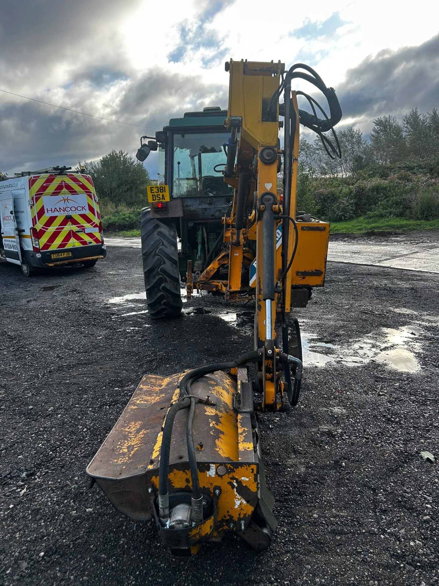BOMFORD B58T HEDGE CUTTER FLAIL MOWER FOR TRACTOR ELECTRIC CONTROLS 3 PT LINKAGE - Image 3